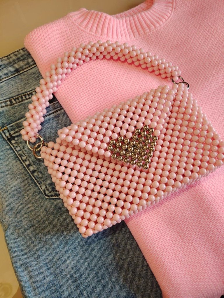 Сумочка из бусин «Розовая»