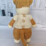 Котёнок вязаный