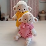Вязаная игрушка овечка