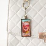 Винтажный Брелок мотивация «У других тараканы,у меня — светлячки!»