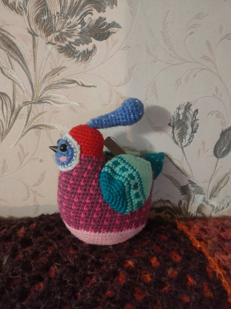 Птичка Гага