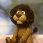 Лев. Игрушка из шерсти