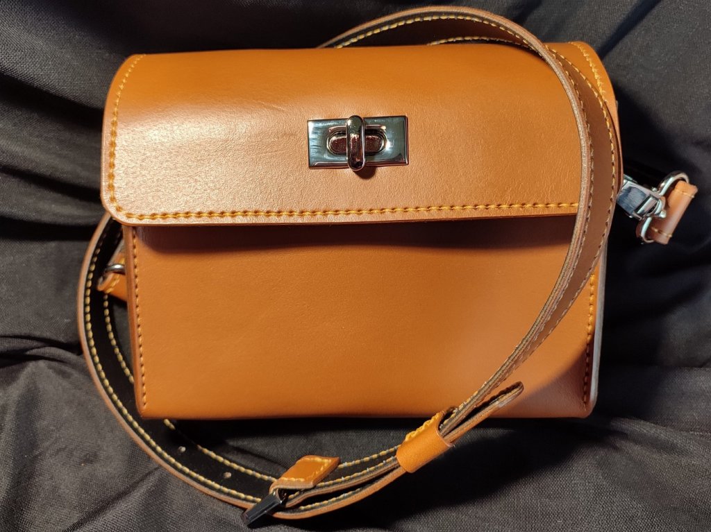 Сумка кросс-боди (Cross Body) Il Ponte с коротким клапаном