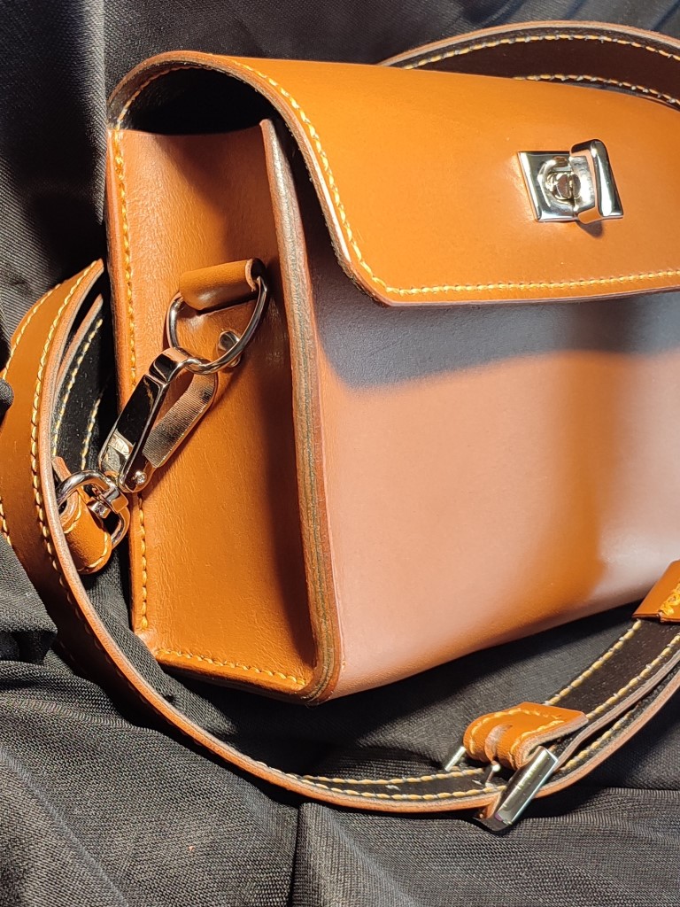 Сумка кросс-боди (Cross Body) Il Ponte с коротким клапаном