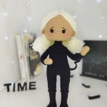 Кукла вязаная интерьерная в образе Женщины-кошки