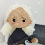 Кукла вязаная интерьерная в образе Женщины-кошки