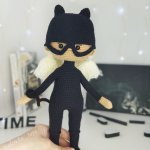 Кукла вязаная интерьерная в образе Женщины-кошки