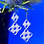 Белый, нежный, ажурный комплект украшений квиллинг.