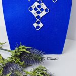 Белый, нежный, ажурный комплект украшений квиллинг.