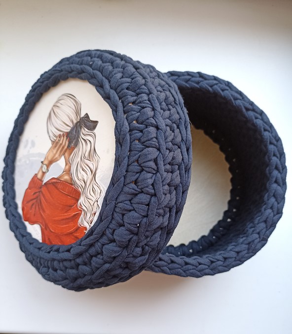 Корзинка для хранения из трикотажной пряжи