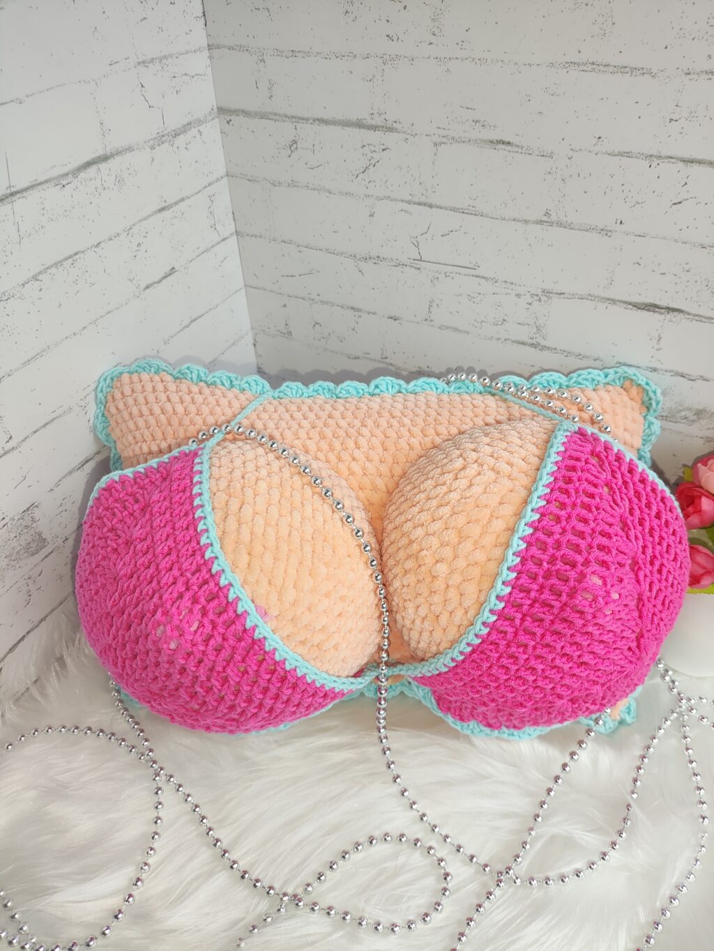 Подушка грудь Сисиль😊