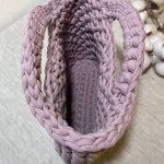 Сумочка женская из трикотажной пряжи