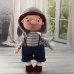 Кукла вязаная интерьерная «Мальчик в костюме зайца»
