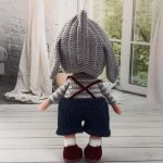Кукла вязаная интерьерная «Мальчик в костюме зайца»