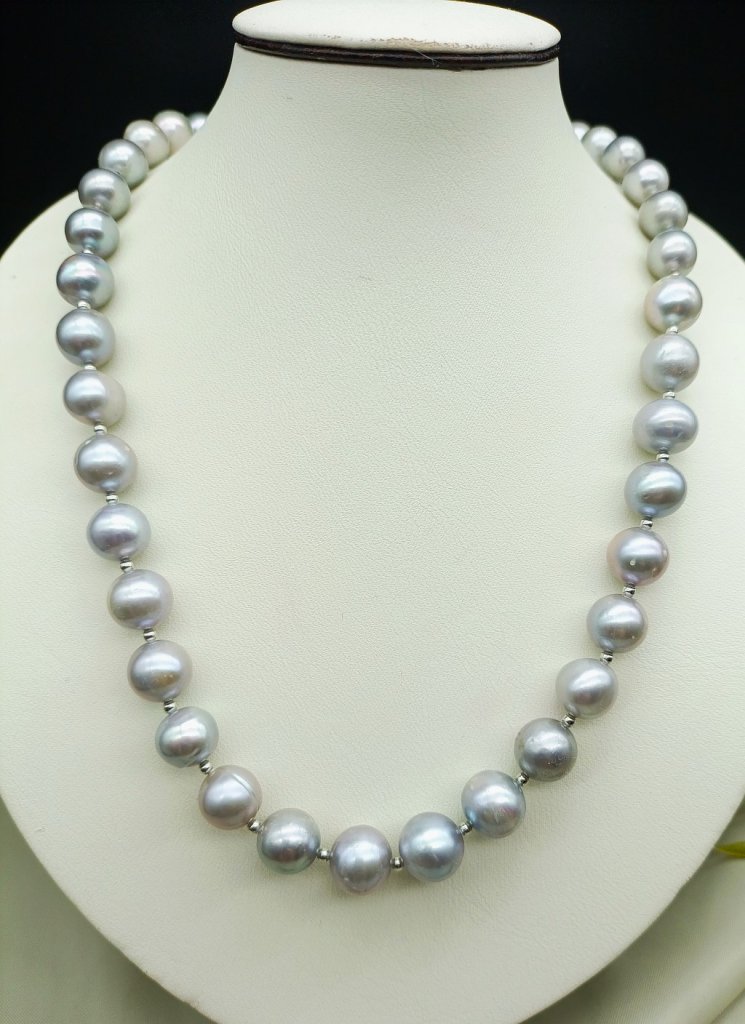 Бусы из серого жемчуга