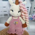 Единорог вязаный