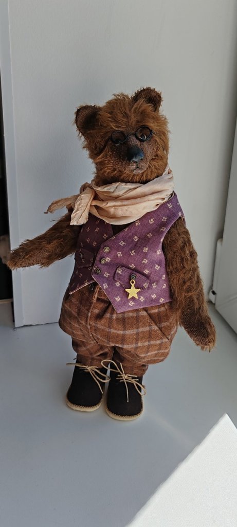 Медведь ручной работы Кристиан!