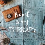 Винтажный Брелок «Travel is my Therapy»