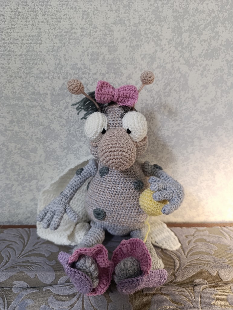 Моль Веталина Вязаная