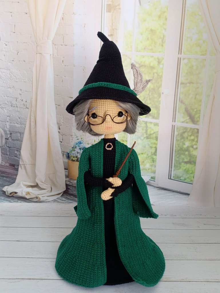 Кукла вязаная интерьерная «Профессор Макгонагалл»