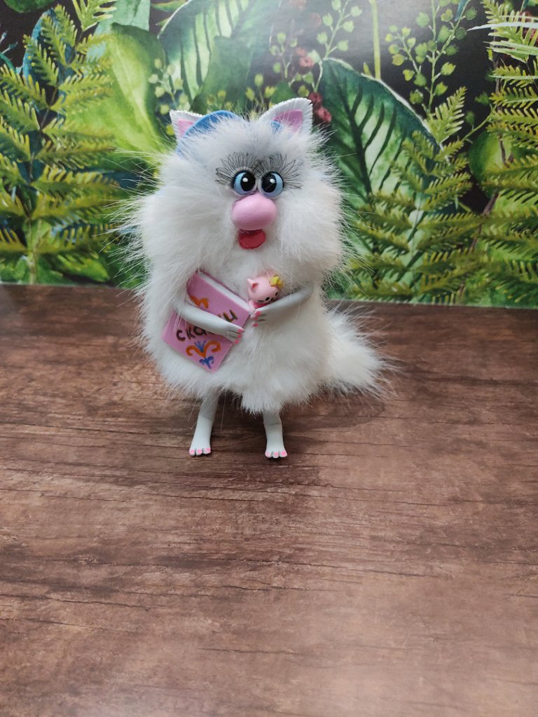 Сувенирные коты в ассортименте