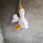 Брелок гусь с сердцем