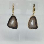 Два черных среза