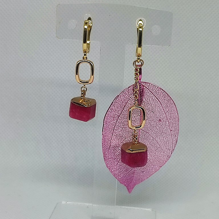 Малиновый лист