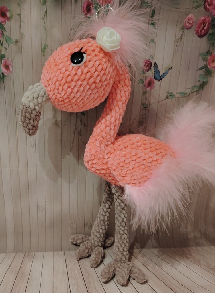 Розовый фламинго