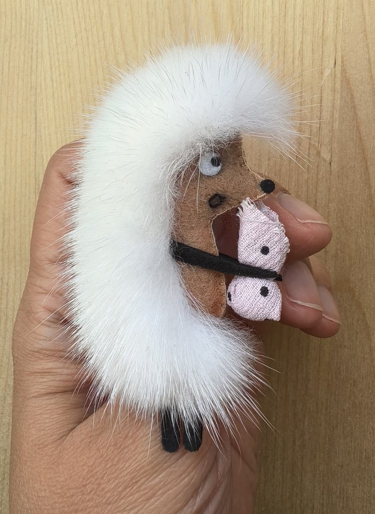 Брошь «Ежик»