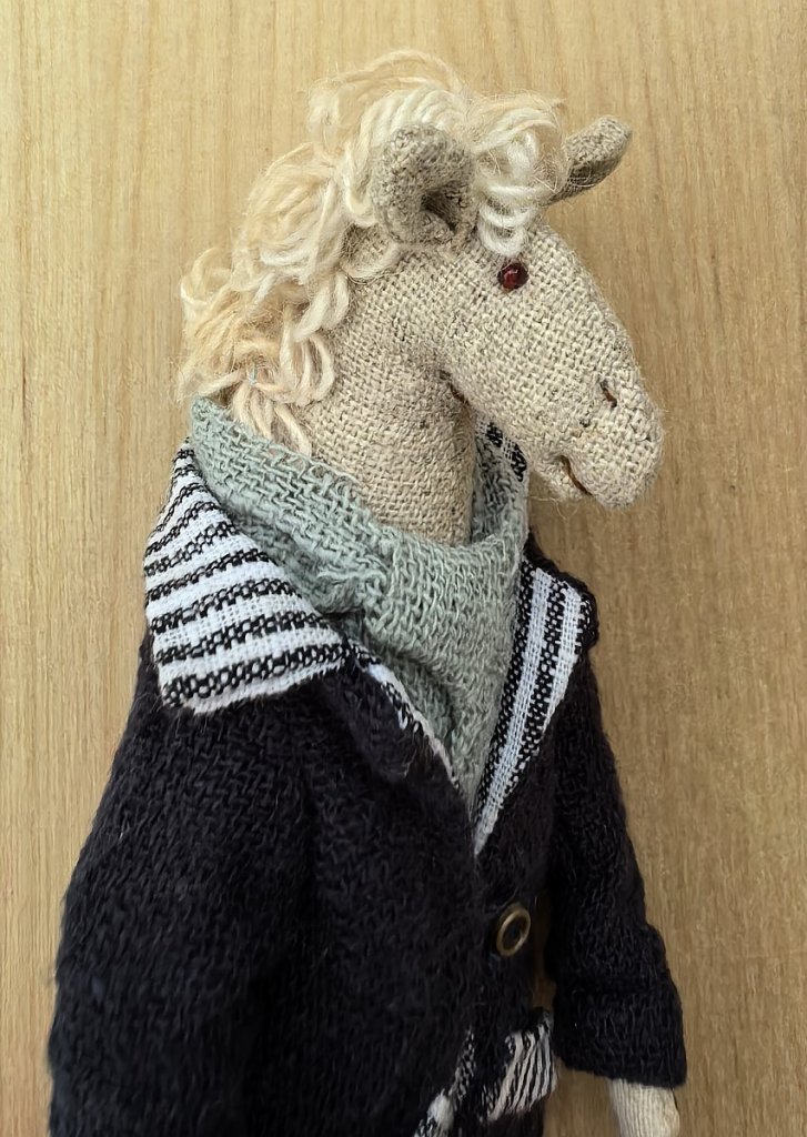 «Конь в пальто» текстильная игрушка