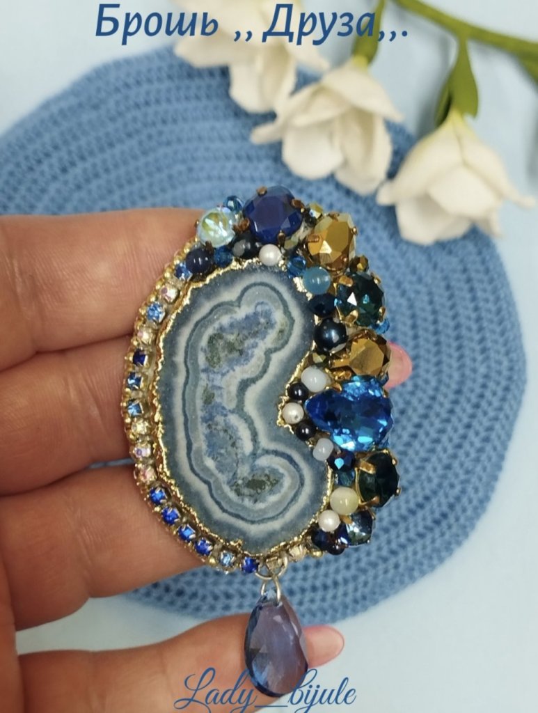 Брошь. ,, Друза,,.