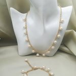 Колье и браслет с жемчугом