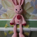 Вязаные игрушки. Заяц