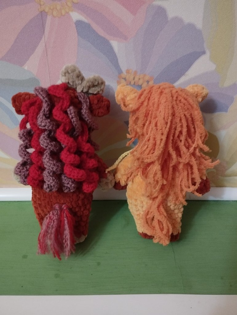 Вязаные игрушки. Лошадка.