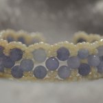 Женский браслет Волна из натурального камня аквамарин