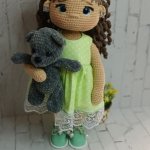 Вязаная интерьерная кукла