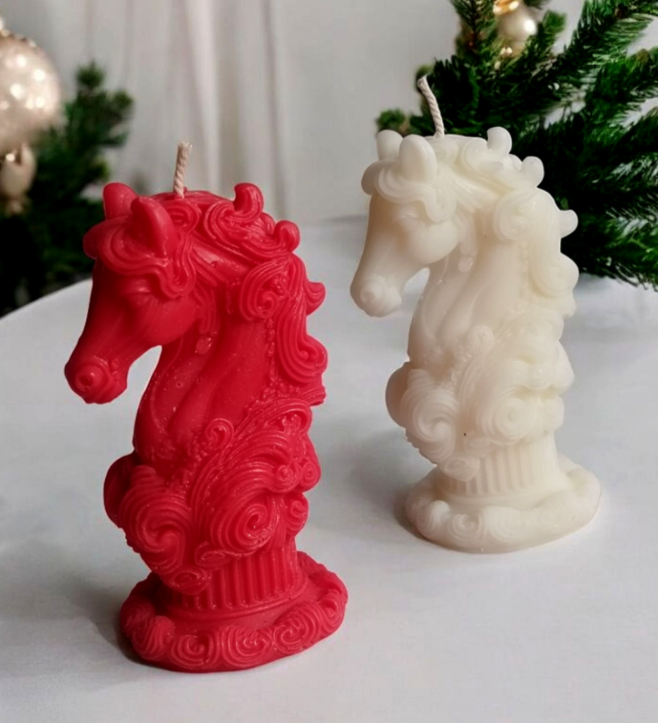 Интерьерная свеча «Античный конь»