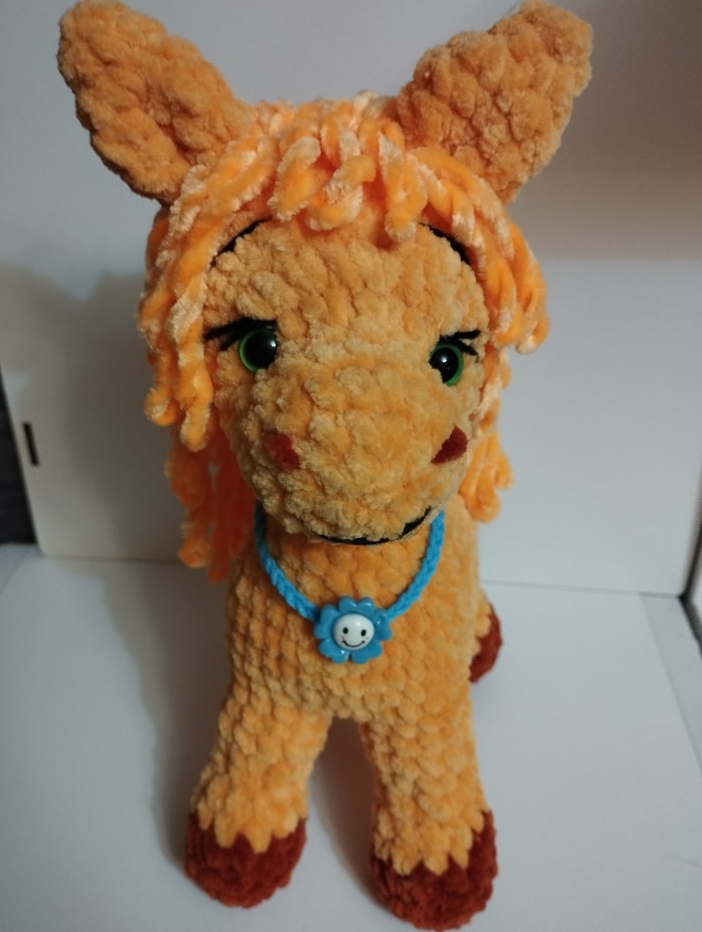 Вязаные игрушки. Лошадка.