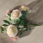 Ветка кустовой розы из холодного фарфора