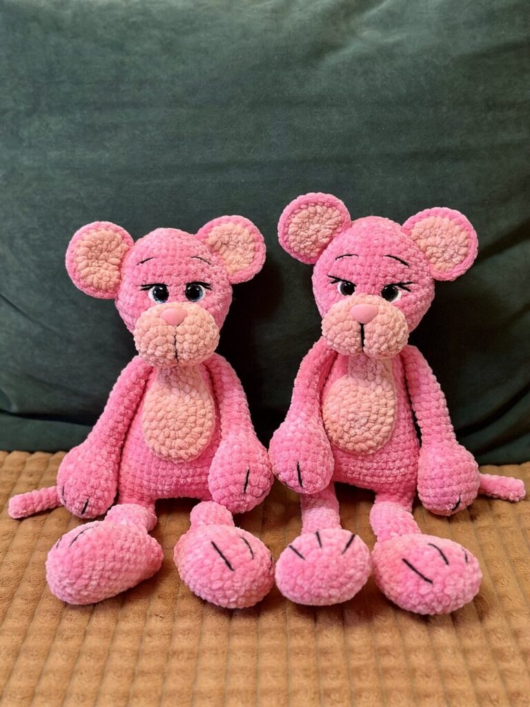 Вязаные игрушки. Львёнок. Розовая пантера.