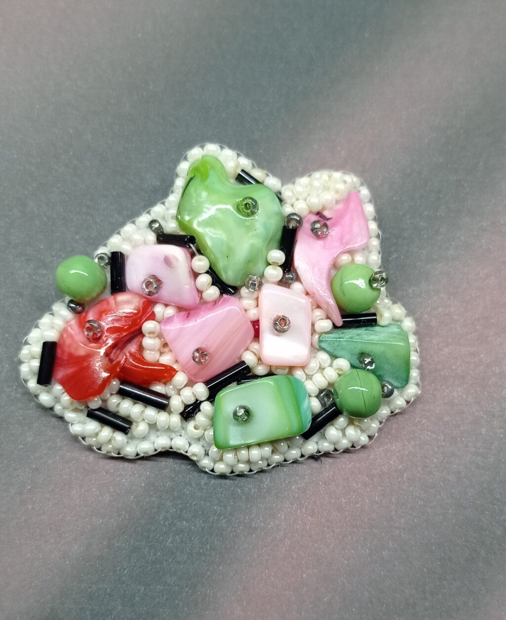 Брошь «Самоцветы»