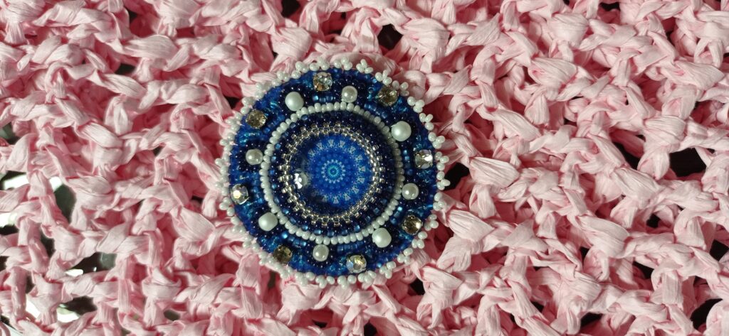 Винтажная брошь