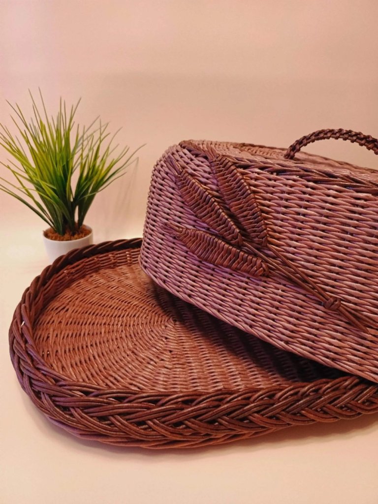 Плетенная хлебница