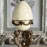 Интерьерное яйцо-шкатулка с грифонами