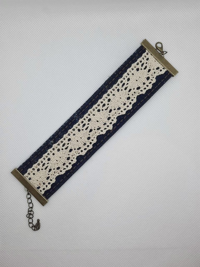 Браслет джинсовый