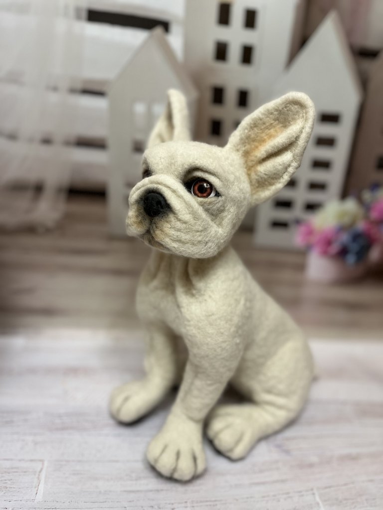 Французский бульдог. Интерьерная игрушка из шерсти