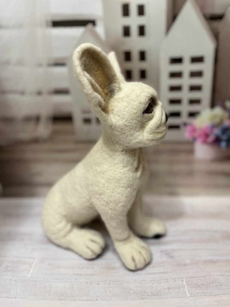 Французский бульдог. Интерьерная игрушка из шерсти