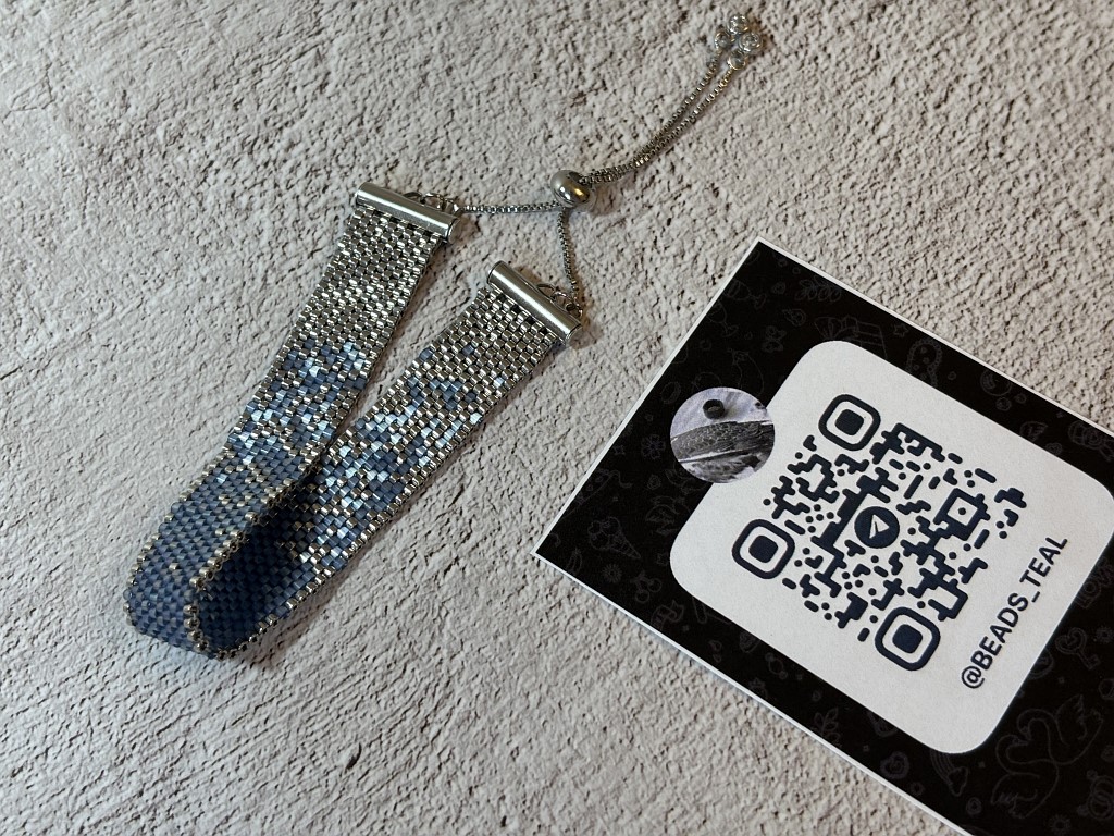 Браслет из японского бисера