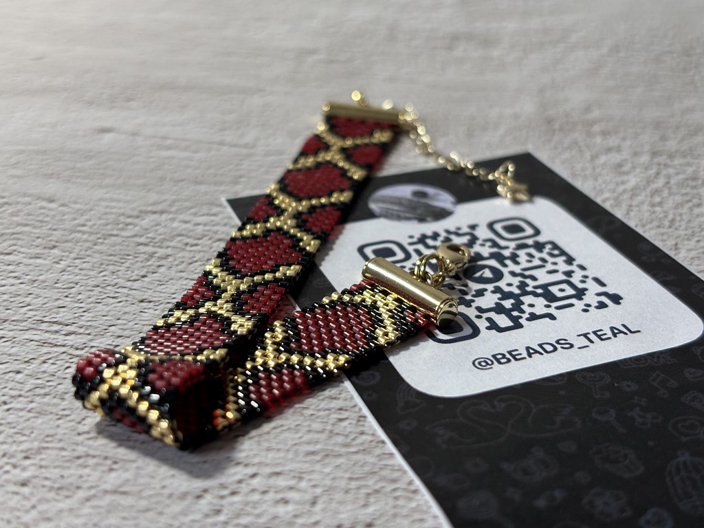 Браслет из японского бисера